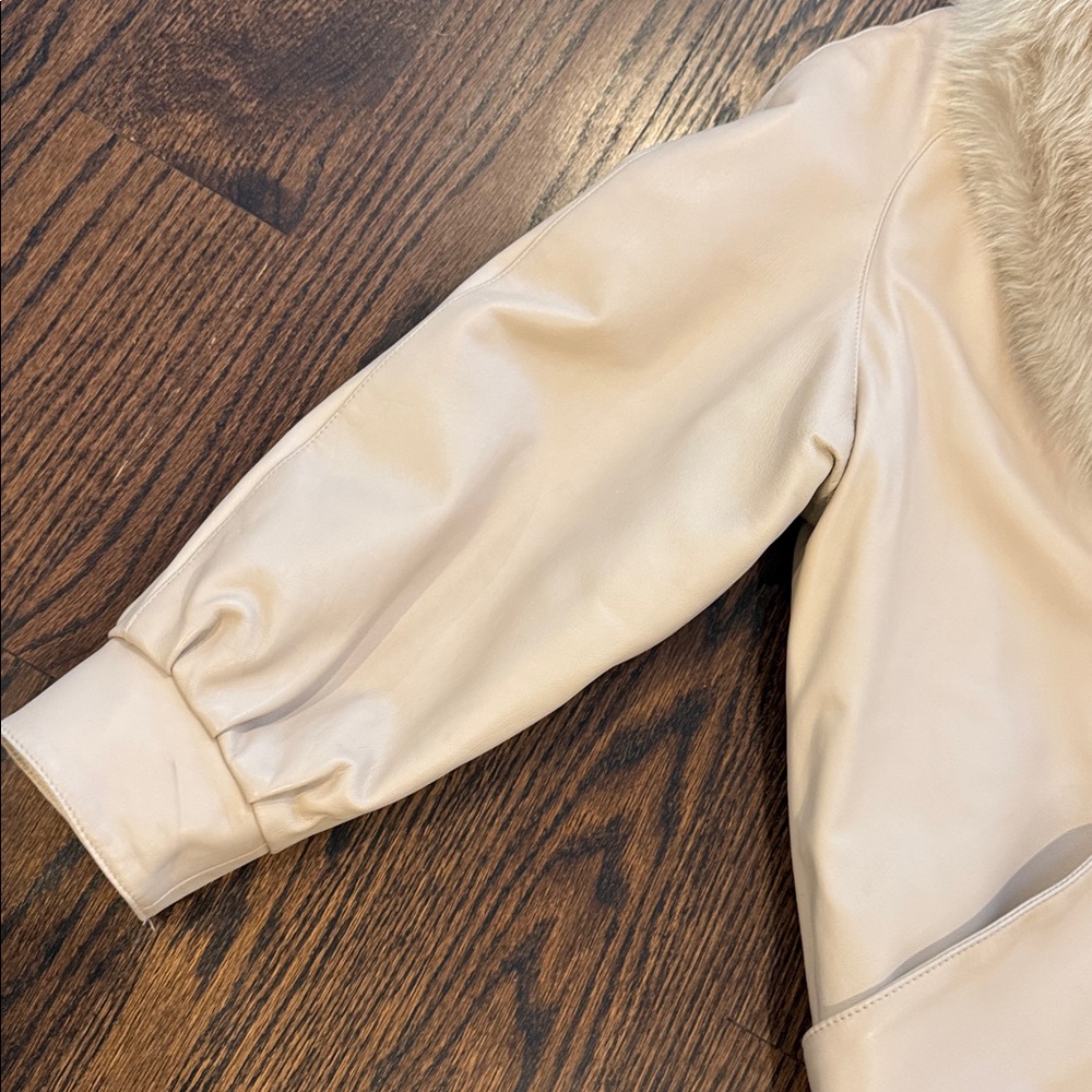 Marvin Richards vintage cream leather jacket white fox fur collar Size Small - Picture 4 of 9
